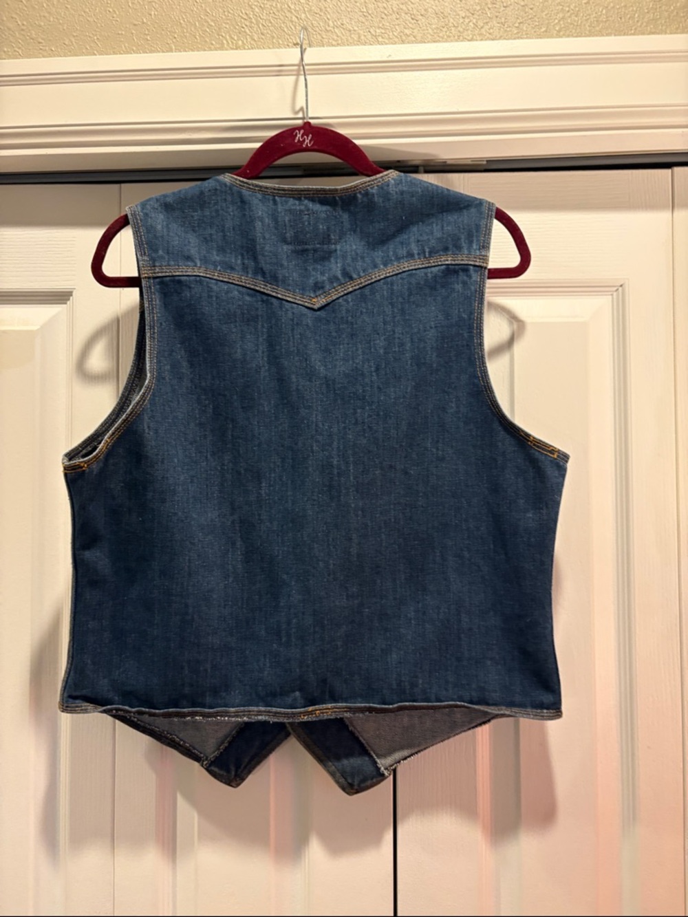 Classic Men's Levi’s Denim Vest - Blue - Picture 8 of 8
